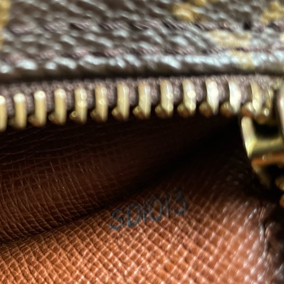 Authentic Louis Vuitton Papillon 26 - Picture 14 of 14